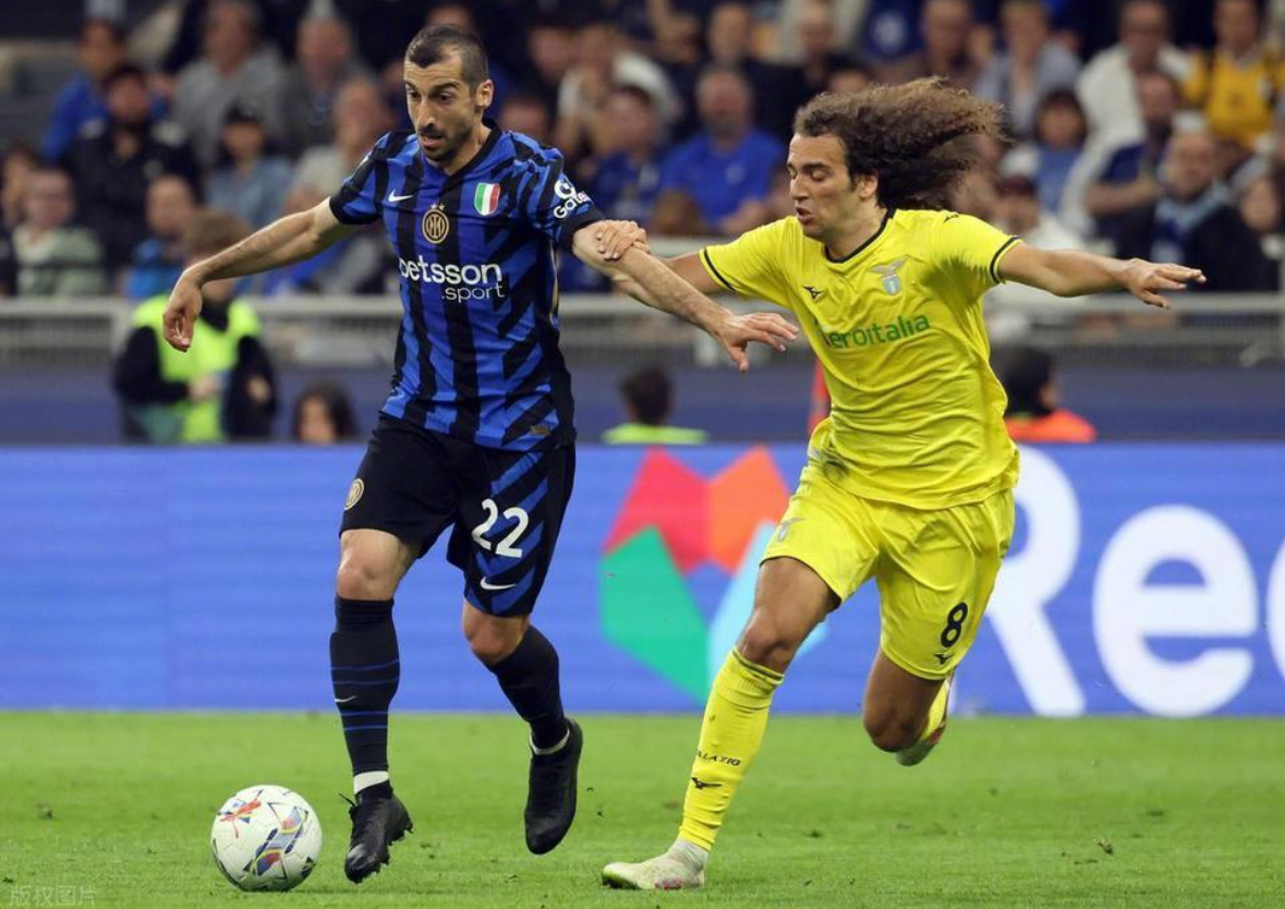 国际米兰取胜顽强,逼近联赛领军 国际米兰取胜顽强,逼近联赛领军